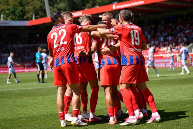 Fußball, 2. Bundesliga, 20260808, 1. FC Heidenheim - VfL Osnabrück. Im Bild Tor 2:1 Torjubel. Heidenheim Voith-Arena Baden-Württemberg Deutschland *** Soccer, 2. Bundesliga, 20260808, 1 FC Heidenheim vs. VfL Osnabrück. Pictured: Goal 2, 1. Heidenheim celebrates a goal at the Voith Arena in Baden-Württemberg, Germany Copyright: Passion2Press MarkusxFischerx