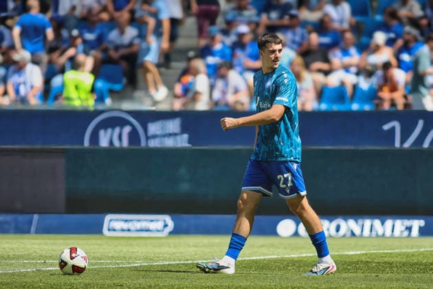 John Davis Meyer (SC Karlsruhe, 27) GER, SC Karlsruhe - DSC Arminia Bielefeld Fussball 1.Spieltag Spielzeit 2026 2027 2.Bundesliga 08.08.2026 (DFL DFB REGULATIONS PROHIBIT ANY USE OF PHOTOGRAPHS as IMAGE SEQUENCES and or QUASI-VIDEO). GER SC Karlsruhe - DSC Arminia Bielefeld Fussball 1.Spieltag Spielzeit 2026 2027 08.08.2026 *** John Davis Meyer SC Karlsruhe, 27 GER, SC Karlsruhe vs. DSC Arminia Bielefeld Soccer Matchday 1, 2026–2027 Season, 2. Bundesliga, August 8, 2026. DFL and DFB regulations prohibit any use of photographs as image sequences and or quasi-videoIDEO GER SC Karlsruhe DSC Arminia Bielefeld Soccer Matchday 1, 2026–2027 Season, August 8, 2026 Copyright: xEibner-Pressefoto JoergxHirschx EP_JHH