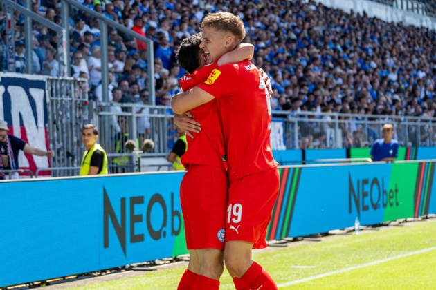 Jubel zum Tor zum 0:1 durch Guillermo Balzi (Holstein Kiel, 08), r. Phil Harres (Holstein Kiel, 19), GER, SV Darmstadt 98 vs. Holstein Kiel, Fussball, 2. Bundesliga, 1. Spieltag, Saison 2026 2027, 08.08.2026, DFL REGULATIONS PROHIBIT ANY USE OF PHOTOGRAPHS AS IMAGE SEQUENCES AND OR QUASI-VIDEO, GER, SV Darmstadt 98 vs. Holstein Kiel, Fussball, 2. Bundesliga, 1. Spieltag, Saison 2026 2027, 08.08.2026 Darmstadt *** Celebration of the 0-1 goal by Guillermo Balzi, Holstein Kiel, 08, r Phil Harres, Holstein Kiel, 19, GER, SV Darmstadt 98 vs. Holstein Kiel, Soccer, 2. Bundesliga, Matchday 1, 2026–2027 Season, August 8, 2026, DFL regulations prohibit any use of photographs as image sequences and or quasi-video, GER, SV Darmstadt 98 vs. Holstein Kiel, soccer, 2. Bundesliga, Matchday 1, 2026–2027 Season, August 8, 2026, Darmstadt Copyright: xEibner-Pressefoto J-NxGroemlingx EP_JGG