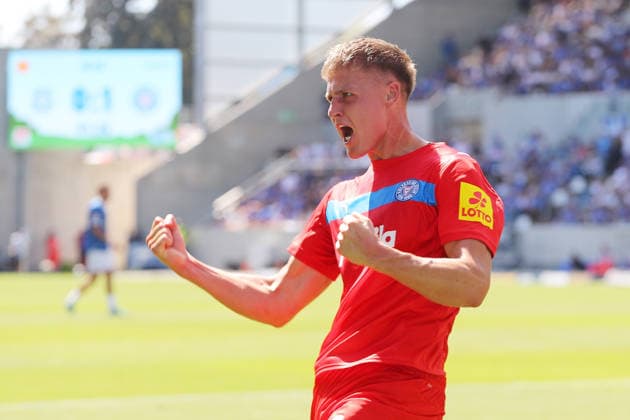 08.08.2026, xtvx, Fussball 2.Bundesliga, SV Darmstadt 98 - Holstein Kiel v.l. Goal scored, Tor zum 0:2 Phil Harres (Holstein Kiel) Torjubel, Goal celebration, celebrate the goal, celebrates scoring (DFL DFB REGULATIONS PROHIBIT ANY USE OF PHOTOGRAPHS as IMAGE SEQUENCES and or QUASI-VIDEO) Darmstadt *** August 8, 2026, xtvx, Soccer 2. Bundesliga, SV Darmstadt 98 vs. Holstein Kiel – Goal scored, goal making it 0–2 by Phil Harres, Holstein Kiel goal celebration, Goal celebration, celebrating the goal, celebrating the score. DFL and DFB regulations prohibit any use of photographs as image sequences and or quasi-video. Darmstadt