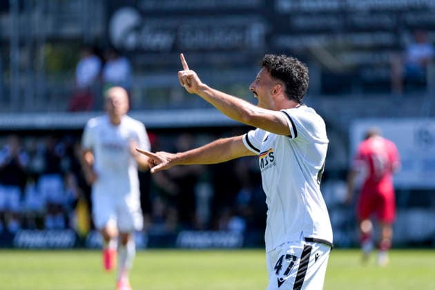 Torschütze Arianit Ferati (SVS, 47), Spieler vom SV Sandhausen (SVS), jubelt über das Tor zum 1:1, Jubel, jubeln, Torjubel, Torerfolg, celebrate the goal, goal, celebration, jubelt ueber das Tor, Freuen, Freude, freut sich, optimistisch, positiv, Spielszene, Highlight, Einzelbild, Einzelfoto, Aktion, Action, 08.08.2026, Sandhausen (Deutschland), Fussball, Regionalliga Südwest, SV Sandhausen - TSV Steinbach Haiger *** Goal scorer Arianit Ferati (SVS), 47, a player for SV Sandhausen (SVS), celebrates the goal that tied the game at 1–1, Celebration, cheering, goal celebration, goal scored, celebrate the goal, goal, celebration, celebrating the goal, joy, happiness, happy, optimistic, positive, game scene, highlight, still image, single photo, action, 08 08 2026, Sandhausen, Germany, soccer, Regionalliga Südwest, SV Sandhausen vs. TSV Steinbach Haiger xozx