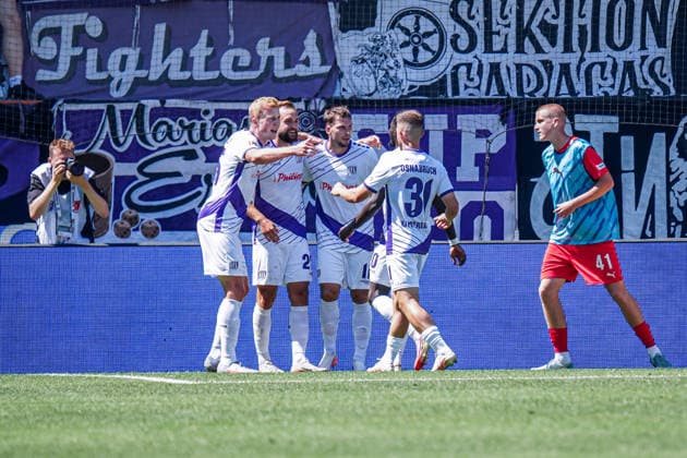 Deutschland: Fussball Saison 2026 2027 , 2. Bundesliga , 1. FC Heidenheim vs. VfL Osnabrück - Voith-Arena (Heidenheim) : Mannschaft jubelt zum 2:2, Tor, Torjubel, Jubel, Freude, Emotionen Heidenheim Voith-Arena Deutschland *** Germany Soccer Season 2026–2027, 2. Bundesliga, 1. FC Heidenheim vs. VfL Osnabrück, Voith Arena, Heidenheim—Team celebrates the 2–2 tie, goal, goal celebration, cheering, joy, emotions, Heidenheim, Voith Arena, Germany Copyright: xBennetxLongx