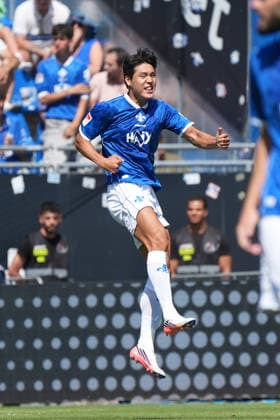 celebrate the goal, Torjubel zum 1:2 Ho-Jae Lee (SV Darmstadt 98) - 08.08.2026 2. Bundesliga, Saison 26 27: SV Darmstadt 98 vs. Holstein Kiel, Stadion am Boellenfalltor, 1. Spieltag, emonline, emspor, *** celebrate the goal, Goal celebration for the 1-2 by Ho Jae Lee, SV Darmstadt 98, August 8, 2026, 2. Bundesliga, 2026-27 season, SV Darmstadt 98 vs. Holstein Kiel, Stadion am Boellenfalltor, Matchday 1, emonline, emspor,