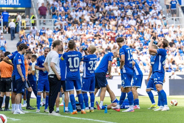 08.08.2026, xdaymx, Fussball 2.Bundesliga, Karlsruher SC - Arminia Bielefeld. Trinkpause wird auch in Karlsruhe ausgepfiffen. (DFL DFB REGULATIONS PROHIBIT ANY USE OF PHOTOGRAPHS as IMAGE SEQUENCES and or QUASI-VIDEO) Karlsruhe *** August 8, 2026, xdaymx, Soccer 2. Bundesliga, Karlsruher SC vs. Arminia Bielefeld: Water break booed in Karlsruhe as well. DFL DFB REGULATIONS PROHIBIT ANY USE OF PHOTOGRAPHS as IMAGE SEQUENCES and or QUASI-VIDEO. Karlsruhe