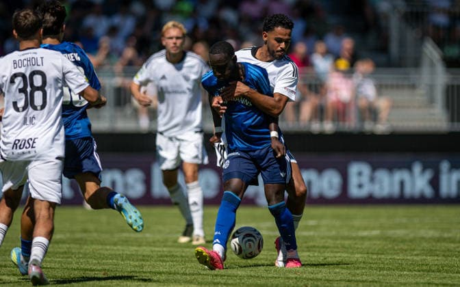Fussball, Saison 2026 2027, Regionalliga West, 08.08.2026, 02. Spieltag, Herren, 1.FC Bocholt (weiss) vs. FC Schalke 04 U23 (blau) v.l.: Jean Paul Ndiaye (FC Schalke 04 U23), Elano Yegen (1.FC Bocholt), Bocholt Stadion am Huenting Deutschland *** Soccer, 2026–2027 Season, Regionalliga West, August 8, 2026, Matchday 2, Men s, 1 FC Bocholt (white) vs. FC Schalke 04 U23 (blue) – Jean Paul Ndiaye (FC Schalke 04 U23), Elano Yegen (1 FC Bocholt), Bocholt Stadion am Huenting, Germany 260808_fb_1fc-bocholt_schalke-04-u23_57505