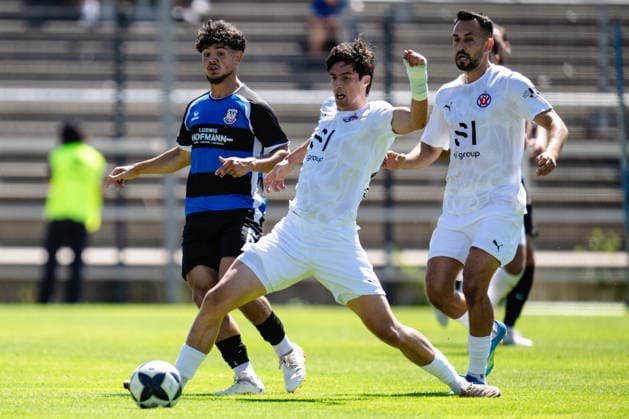 Jannik Marx (VfR Mannheim, 15) FSV Frankfurt vs. VfR Mannheim, Fussball, Regionalliga Suedwest, 1. Spieltag, Saison 2026 2027, 08.08.2026 Eibner-Pressefoto Attila Ziga FSV Frankfurt vs. VfR Mannheim, Fussball, Regionalliga Suedwest, 1. Spieltag, Saison 2026 2027, 08.08.2026 Frankfurt *** Jannik Marx, VfR Mannheim, 15 FSV Frankfurt vs. VfR Mannheim, Soccer, Regionalliga Southwest, Matchday 1, 2026–2027 Season, August 8, 2026 Eibner Press Photo Attila Ziga FSV Frankfurt vs. VfR Mannheim, Soccer, Regionalliga Southwest, Matchday 1, 2026–2027 Season, August 8, 2026 Frankfurt Copyright: xEibner-Pressefotox EP_AZA