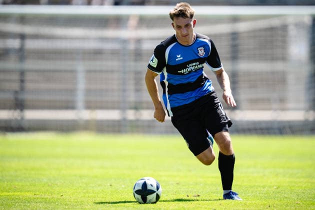 Nick Doktorczyk (FSV Frankfurt, 15) FSV Frankfurt vs. VfR Mannheim, Fussball, Regionalliga Suedwest, 1. Spieltag, Saison 2026 2027, 08.08.2026 Eibner-Pressefoto Attila Ziga FSV Frankfurt vs. VfR Mannheim, Fussball, Regionalliga Suedwest, 1. Spieltag, Saison 2026 2027, 08.08.2026 Frankfurt *** Nick Doktorczyk, FSV Frankfurt, 15 FSV Frankfurt vs. VfR Mannheim, Soccer, Regionalliga Southwest, Matchday 1, 2026–2027 Season, August 8, 2026 Eibner Press Photo Attila Ziga FSV Frankfurt vs. VfR Mannheim, Soccer, Regionalliga Southwest, Matchday 1, 2026–2027 Season, August 8, 2026 Frankfurt Copyright: xEibner-Pressefotox EP_AZA