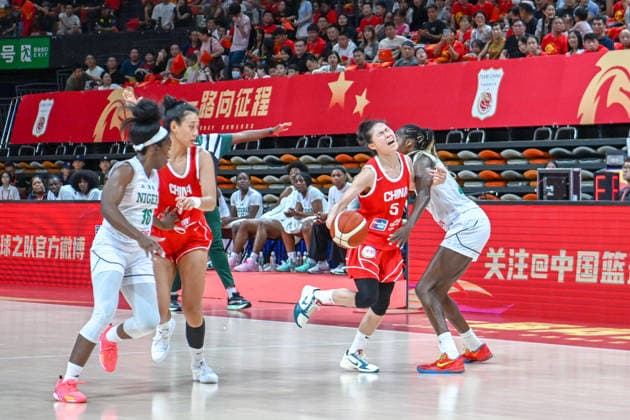 HAIKOU, CHINA - AUGUST 07: Wang Siyu of Team China drives to the basket and draws a foul during the 2026 women s basketball warm-up match between China and Nigeria on August 7, 2026 in Haikou, Hainan Province of China. China defeated Nigeria 70-67 in the first game of the Haikou station, with Zhang Ziyu scoring 24 points and grabbing 11 rebounds, while Yang Shuyu added 12 points.  Copyright: xVCGx 111658791754