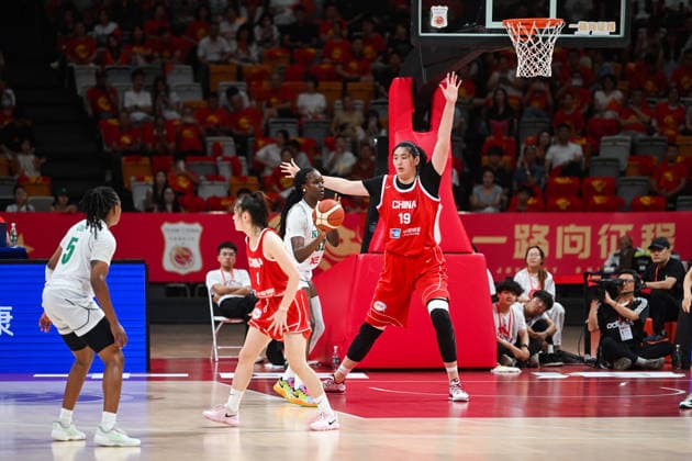 HAIKOU, CHINA - AUGUST 07: Zhang Ziyu of Team China defends in the paint during the women s basketball warm-up match between China and Nigeria on August 7, 2026 in Haikou, Hainan Province of China. China defeated Nigeria 70-67 in the first game of the Haikou station of the 2026 warm-up series.  Copyright: xVCGx 111658791743