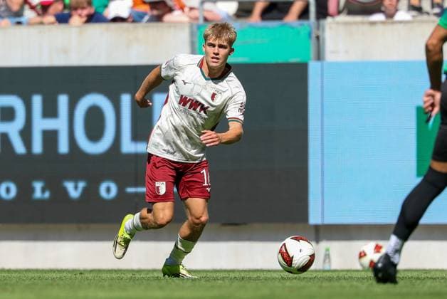 Hennes Behrens 16 FC Augsbburg), FC Augsburg vs. US Sassuolo Calcio, Fussball, 1. Bundesliga, Testspiel, Saison 2026 27, 08.08.2026 Augsburg Bayern Deutschland *** Hennes Behrens 16 FC Augsburg, FC Augsburg vs. US Sassuolo Calcio, Soccer, Bundesliga 1, Friendly Match, 2026–27 Season, August 8, 2026, Augsburg, Bavaria, Germany Copyright: xkolbert-press ChristianxKolbertx