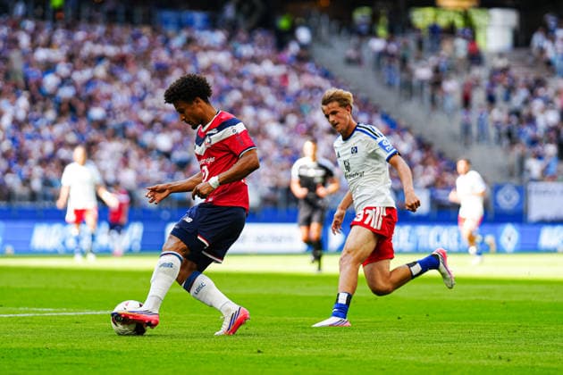 Nathan Ngoy (OSC Lille, 03), Louis Lemke (Hamburger SV, 37) GER, Hamburger SV vs. OSC Lille, Fußball, Testspiel, Saison 2026 2027, 08.08.2026 GER, Hamburger SV vs. OSC Lille, Fußball, Testspiel, Saison 2026 2027, 08.08.2026 Hamburg *** Nathan Ngoy, OSC Lille, 03; Louis Lemke, Hamburger SV, 37 GER; Hamburger SV vs. OSC Lille, Soccer, Friendly, 2026–2027 Season, August 8, 2026 GER, Hamburger SV vs. OSC Lille, soccer, friendly match, 2026–2027 season, August 8, 2026 Hamburg Copyright: xEibner-Pressefoto MarcelxvonxFehrnx EP_MFN