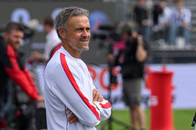 260808 Paris Saint-Germains Head Coach Luis Enrique before the friendly match between Manchester United, ManU and Paris Saint-Germain August 8 2026 in Gothenburg. *** August 8, 2026: Paris Saint-Germain Head Coach Luis Enrique before the friendly match between Manchester United and Paris Saint-Germain on August 8, 2026, in Gothenburg  Copyright: FREDRIKxAREMYR BB260808FA010