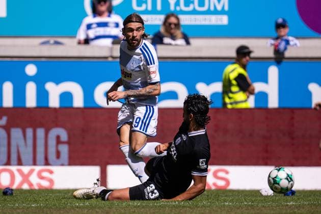 3.Liga MSV Duisburg - SV Meppen ** NUR FÜR REDAKTIONELLE ZWECKE ** EDITORIAL USE ONLY **<p>Fußball 3.Liga MSV Duisburg - SV Meppen am 08.08.26 in der Schauinsland-Reisen Arena in Duisburg Joshua Bitter ( Duisburg ) Duisburg Copyright: JakobxKlos *** 3rd Division: MSV Duisburg vs. SV Meppen ** FOR EDITORIAL USE ONLY ** EDITORIAL USE ONLY ** p Soccer 3rd Division MSV Duisburg vs. SV Meppen on August 8, 2026, at the Schauinsland Reisen Arena in Duisburg Joshua Bitter Duisburg Duisburg Copyright JakobxKlos Copyright: JakobxKlos doc872jyuc7bv9egyt21cmm ,EDITORIAL USE ONLY