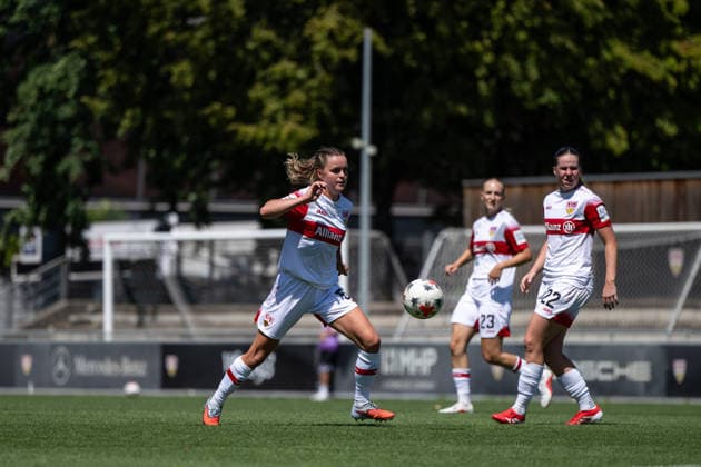 08.08.2026, GER, Fussball, Frauen, Testspiel, Saison 2026 2027, VfB Stuttgart vs TSG 1899 Hoffenheim Greta Stegemann ( VfB Stuttgart, 05 ) am Ball, Stuttgart Robert-Schlienz-Stadion Baden-Württemberg Deutschland *** August 8, 2026, GER, Soccer, Women, Friendly, 2026–2027 Season, VfB Stuttgart vs. TSG 1899 Hoffenheim, Greta Stegemann (VfB Stuttgart), 05 am Ball, Stuttgart, Robert Schlienz Stadium, Baden-Württemberg, Germany Copyright: xNordphoto Memmlerx