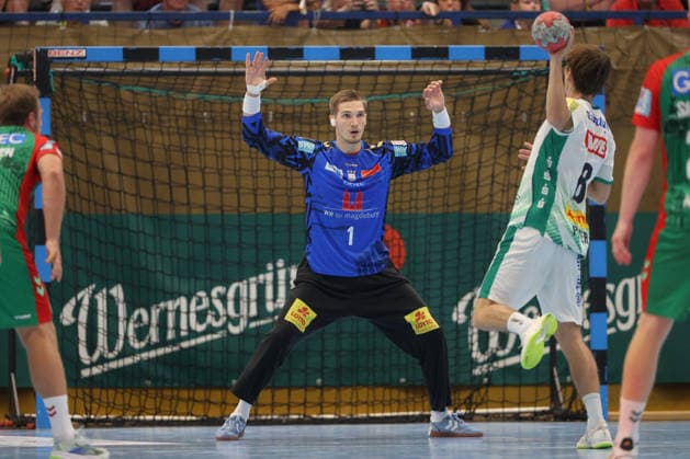 08.08.2026, xtgx, Handball Turnier, SC Magdeburg - SC DHfK Leipzig emspor, v.l. Dominik Kuzmanovic (Magdeburg, 1) Lößnitz *** August 8, 2026, xtgx, Handball Tournament, SC Magdeburg vs. SC DHfK Leipzig emspor, from left: Dominik Kuzmanovic (Magdeburg), 1 Lößnitz