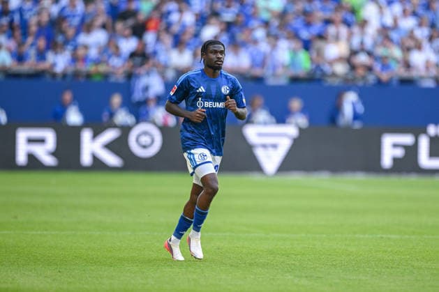 08.08.2026, Fussball, Saison 2026 2027, Testspiel, FC Schalke 04 - Atalanta Bergamo, Junior Dina Ebimbe (FC Schalke 04) xRHR-FOTO YYx *** August 8, 2026, Soccer, 2026–2027 Season, Friendly Match, FC Schalke 04 vs. Atalanta Bergamo, Junior Dina Ebimbe, FC Schalke 04 xRHR PHOTO YYx Copyright: KROEGER RHR-FOTOx RHR-FOTO YY