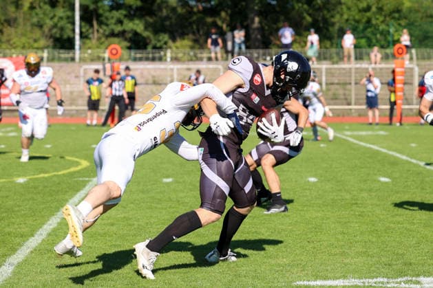 2026_08_08, Berlin Rebels vs Dresden Monarchs, GFL, Mommsenstadion, Berlin Justus Venker-metarp (Berlin Rebels, 84) mit dem Ball *** August 8, 2026, Berlin Rebels vs. Dresden Monarchs, GFL, Mommsenstadion, Berlin; Justus Venker, Berlin Rebels, 84 with the ball