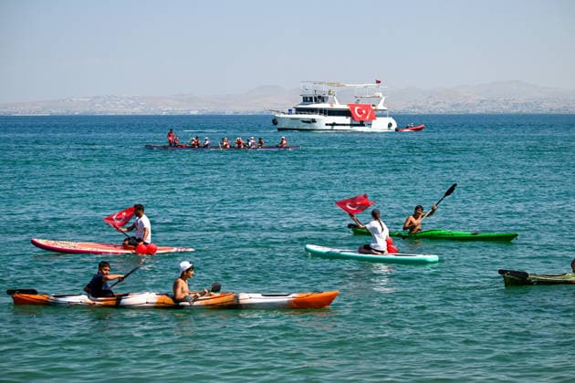 12th Van Sea Water Sports Festival kicks off on Lake Van VAN, TURKIYE - AUGUST 08: A view of participants and athletes taking part in the 12th Van Sea Water Sports Festival held at the Edremit-Gebze Water Sports Center on the shores of Lake Van in Van, Turkiye, on August 08, 2026. Organized to promote Lake Van and boost local tourism, the two-day event features Beach volleyball, Beachvolleyball and handball matches, flyboard demonstrations, canoeing, rowing, dragon boat races, and various recreational activities. Ozkan Bilgin Anadolu Van Turkey. Editorial use only. Please get in touch for any other usage.  Copyright: x2026xAnadoluxOzkanxBilginx