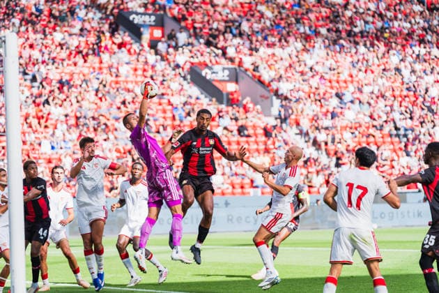 Jeanuel Belocian (Bayer 04 Leverkusen, 44), Kike Salas (FC Sevilla, 04), Odysseas Vlachodimos (FC Sevilla, 01) faengt den Ball ab vor nLoic Bade (Bayer 04 Leverkusen, 05) ,Isaac Romero (FC Sevilla, 07) Bayer 04 Leverkusen vs. FC Sevilla, Fussball, Saisoneroeffnungspiel, Freundschaftsspiel, Saison 2026 27, 08.08.2026, DFL REGULATIONS PROHIBIT ANY USE OF PHOTOGRAPHS AS IMAGE SEQUENCES AND OR QUASI-VIDEO, Bayer 04 Leverkusen vs. FC Sevilla, Fussball, Saisoneroeffnungsspiel, Freundschaftsspiel, Saison 2026 27, 08.08.2026 Leverkusen *** Jeanuel Belocian (Bayer 04 Leverkusen, 44), Kike Salas (FC Sevilla, 04), Odysseas Vlachodimos (FC Sevilla, 01) intercepts the ball in front of Loic Bade (Bayer 04 Leverkusen, 05) and Isaac Romero (FC Sevilla), 07 Bayer 04 Leverkusen vs. FC Sevilla, soccer, season opener, friendly match, 2026–27 season, August 8, 2026, DFL regulations prohibit any use of photographs as image sequences and or quasi-video, Bayer 04 Leverkusen vs. FC Sevilla, soccer, season opener, friendly match, 2026–27 season, August 8, 2026, Leverkusen Copyright: xEibner-Pressefoto LukasxBaldygax EP_LBA