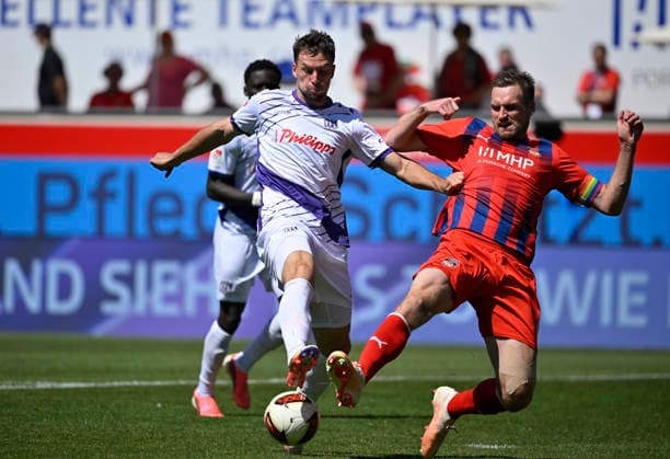 Zweikampf, Aktion Patrick Mainka 1. FC Heidenheim 1846 FCH (06) gegen Robin Meissner VfL Osnabrueck (11) 1. FC Heidenheim 1846 FCH vs VfL Osnabrueck 08.08.2026 DFL REGULATIONS PROHIBIT ANY USE OF PHOTOGRAPHS AS IMAGE SEQUENCES AND OR QUASI-VIDEO 1. FC Heidenheim 1846 FCH vs VfL Osnabrueck *** Tackle, Action: Patrick Mainka, 1 FC Heidenheim 1846 (FCH) 06 vs. Robin Meissner, VfL Osnabrück 11, 1 FC Heidenheim 1846 (FCH) vs. VfL Osnabrück, August 8, 2026. DFL REGULATIONS PROHIBITANY USE OF PHOTOGRAPHS AS IMAGE SEQUENCES AND OR QUASI-VIDEO 1 FC Heidenheim 1846 FCH vs. VfL Osnabrück