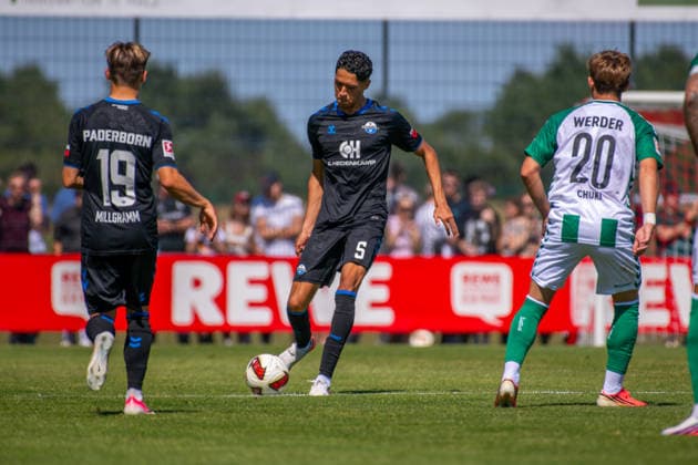 Testspiel: Werder Bremen vs. SC Paderborn 07, 08.08.2026 Santiago Castaneda (SC Paderborn 07, 5); Testspiel: Werder Bremen vs. SC Paderborn 07 am 08.08.2026 in Vechta (Stadion Oyther Berg), Germany, *** Friendly Match: Werder Bremen vs. SC Paderborn 07, August 8, 2026, Santiago Castaneda, SC Paderborn 07, 5 Friendly Match: Werder Bremen vs. SC Paderborn 07 on August 8, 2026, at Oyther Berg Stadium in Vechta, Germany, Copyright: xBEAUTIFULxSPORTS Neddermannx
