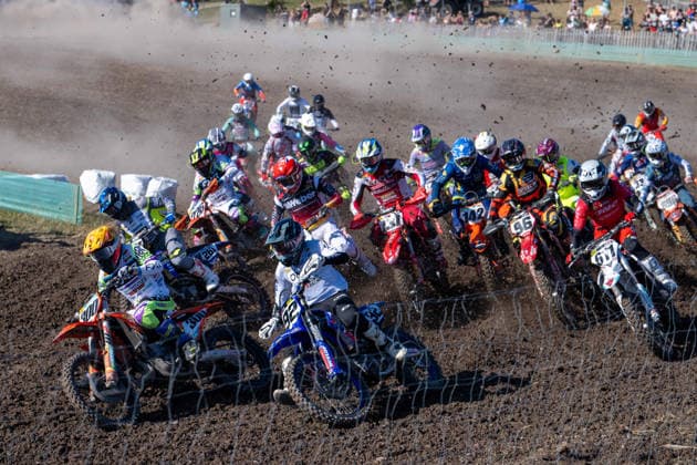 Noah Ludwig ( 300, GER) gewinnt den Start und geht als Führender auf den Track. xettx, Deutschland, Gaildorf, 08.08.2026, Int. 61. Gaildorfer ADAC Motocross, 2026, Motocross, MX Masters, 1. Rennen, Auf der Wacht *** Noah Ludwig 300, GER, wins the start and takes the lead on the track xettx, Germany, Gaildorf, August 8, 2026, Int 61 Gaildorf ADAC Motocross, 2026, Motocross, MX Masters, Race 1, Auf der Wacht
