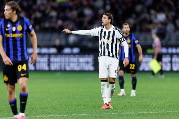 August 8, 2026, Perth, Wa, Australia: Manuel Locatelli during the Calcio Italiano match between Juventus FC and Internazionale FC at Optus Stadium in Perth. Juventus FC V Internazionale FC Ã¢â‚¬ Calcio Italiano Perth  - ZUMAc318 20260808_znp_c318_049 Copyright: xJohnxCarusix