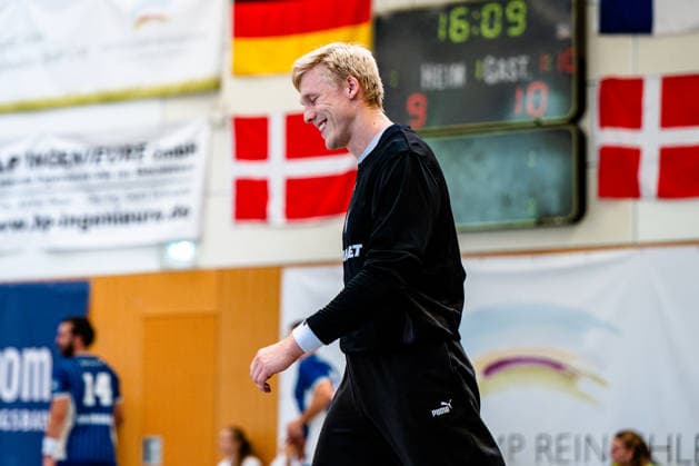08.08.2026, xdobgx, Handball Heide-Cup 2026, VfL Gummersbach - HOJ Elite v.l. Bertram Obling (VfL Gummersbach, 16) lächelnd, freundlicher Gesichtsausdruck, smiling, friendly expression Schneverdingen *** August 8, 2026, xdobgx, Handball Heide Cup 2026, VfL Gummersbach HOJ Elite vs. Bertram Obling VfL Gummersbach, 16, smiling, friendly expression, Schneverdingen