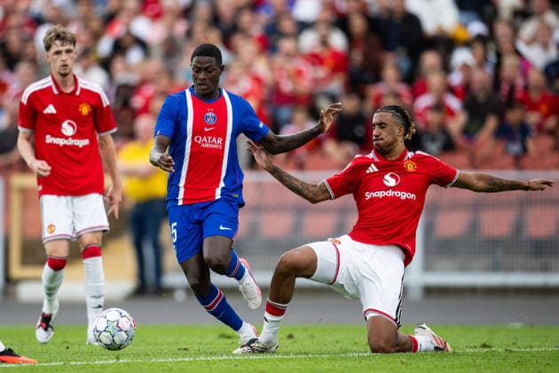 260808 Nuno Mendes of Paris Saint-Germain during the friendly match between Manchester United, ManU and Paris Saint-Germain August 8 2026 in Gothenburg. *** August 8, 2026: Nuno Mendes of Paris Saint-Germain during the friendly match between Manchester United and Paris Saint-Germain on August 8, 2026, in Gothenburg  Copyright: FREDRIKxAREMYR BB260808FA041