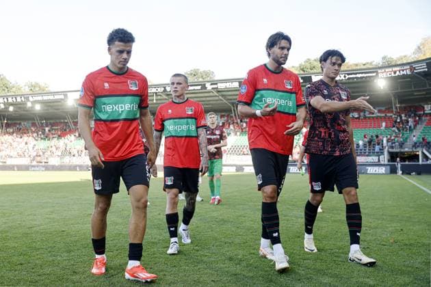 NIJMEGEN - (lr) Isak Hansen-Aaroen of NEC Nijmegen and Willum Thor Willumsson of NEC Nijmegen look disappointed during the Dutch Eredivisie match between NEC Nijmegen and Telstar at De Goffert on August 8, 2026 in Nijmegen, the Netherlands. BART STOUTJESDIJK ANP Eredivisie 2026 27 xVIxANPxSportx xxANPxIVx 565094329 originalFilename: 565094329.jpg