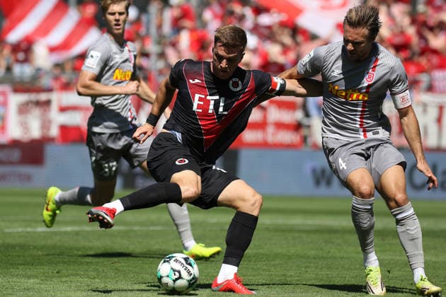 08.08.2026, xsefx, Fußball, FC Viktoria Köln SSV Jahn Regensburg, 3.Liga, Sportpark Höhenberg, 1. Spieltag, Saison 2026 2027: Niklas Castelle (FC Viktoria Köln 44) im Zweikampf gegen Oscar Schönfelder (Jahn Regensburg 07) DFB regulations prohibit any use of photographs as image sequences and or quasi-video. Nordrhein-Westfalen Deutschland *** August 8, 2026, xsefx, Soccer, FC Viktoria Köln vs. SSV Jahn Regensburg, 3. Liga, Sportpark Höhenberg, Matchday 1, 2026–2027 Season: Niklas Castelle of FC Viktoria Köln (No. 44) in a tackle against Oscar Schönfelder of Jahn Regensburg (No. 07). DFB regulations prohibit any use of photographs as image sequences and or quasi-video. North Rhine-Westphalia, Germany