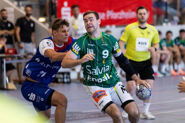 Max BENEKE (FRISCH AUF! Goeppingen, 09) erzielt ein Tor, Aktion, Torwurf GER, FRISCH AUF! Goeppingen vs. HBW Balingen-Weilstetten, Handball, Vorbereitung, Turnier, S-Cup Altensteig, Halbfinale, Spielzeit 2026 2027, 08.08.2026, GER, FRISCH AUF! Goeppingen vs. HBW Balingen-Weilstetten, Handball, Vorbereitung, Turnier, S-Cup Altensteig, Halbfinale, Spielzeit 2026 2027, 08.08.2026, Altensteig *** Max BENEKE FRISCH AUF Goeppingen, 09 scores a goal, play, shot on goal GER, FRISCH AUF Goeppingen vs. HBW Balingen Weilstetten, handball, preseason, tournament, S Cup Altensteig, Semifinal, 2026–2027 season, August 8, 2026, GER, FRISCH AUF Goeppingen vs. HBW Balingen Weilstetten, handball, preseason, tournament, S Cup Altensteig, semifinal, 2026–2027 season, August 8, 2026, Altensteig Copyright: xEibnerxPressefoto OliverxSchmidtx EP_OST