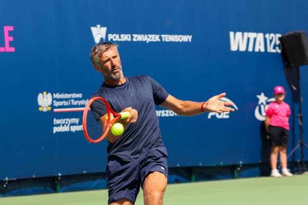 WARSZAWA 08.08.2026 TURNIEJ WTA, Tennis Damen 125 WARSAW T-MOBILE POLISH OPEN - MECZ POKAZOWY GWIAZD--- TENNIS TOURNAMENT WTA 125 WARSAW T-MOBILE POLISH OPEN - SHOW CELEBRITY GAME MACIEJ DOWBOR FOT. ANNA KLEPACZKO FOTOPYK NEWSPIX.PL --- newspix.pl 