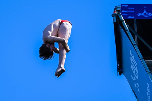 Frederik Brink Dalgaard of Denmark Gary Hunt of France competes in the High Diving Men s 20m Final during the European Aquatics Championships at the River Seine in Paris (France), August 8, 2026. Giorgio Scala DBM - Deepbluemedia Insidefoto