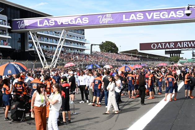 RECORD DATE NOT STATED 8th August 2026; Silverstone Circuit, Northamptonshire, England; 2026 MotoGP Grand Prix of Great Britain, Qualifying Day; a crowded sprint grid SimonxWest
