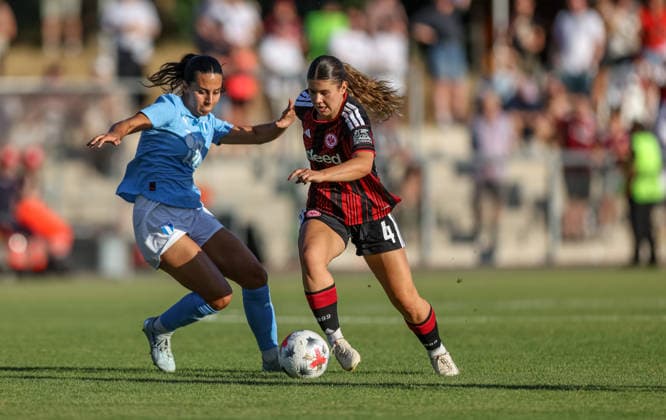 GER, Frankfurt, Eintracht Frankfurt vs Malmö FF, UEFA Womens Champions League, Fussball, UEFA, Spielzeit 2026 2027, Stadion am Brentanobad, Qualifikation, Finale im Bild v.l.: Vesna Milivojevic (Malmö FF 11), Noemi Ivelj (Eintracht Frankfurt Frauen 4), Zweikampf DFB DFL REGULATIONS PROHIBIT ANY USE OF PHOTOGRAPHS AS IMAGE SEQUENCES AND OR QUASI-VIDEO, 08.08.2026 *** GER, Frankfurt, Eintracht Frankfurt vs. Malmö FF, UEFA Women s Champions League, Soccer, UEFA, 2026–2027 Season, Stadion am Brentanobad, Qualifying Round, Final (pictured, from left): Vesna Milivojevic (Malmö FF, No. 11), Noemi Ivelj, Eintracht Frankfurt Women, 4, tackle. DFB and DFL regulations prohibit any use of photographs as image sequences and or quasi-video. August 8, 2026 Copyright: HMBxMedia HendrikxHamelau