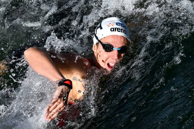Barbara Pozzobon of Italy competes in the open water swimming 4x1500m Mixed Relay Final during the European Aquatics Championships at the River Seine in Paris (France), August 8, 2026. Andrea Masini Deepbluemedia Insidefoto
