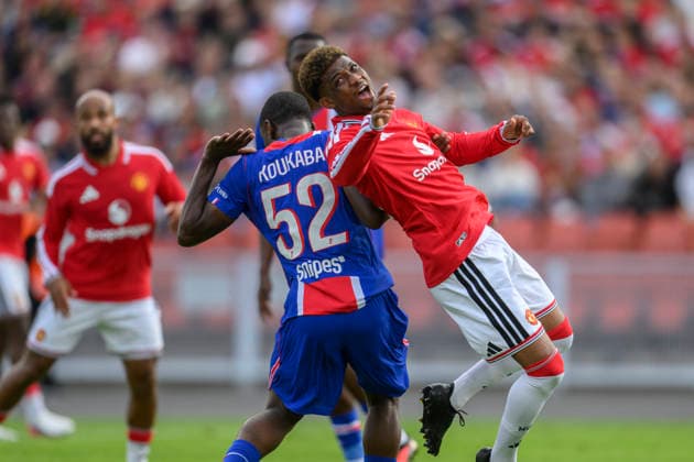 260808 Paris Saint-Germains Koukaba and Manchester Uniteds Diallo Amad during the friendly match between Manchester United, ManU and Paris Saint-Germain August 8 2026 in Gothenburg. *** August 8, 2026: Paris Saint-Germain s Koukaba and Manchester United s Diallo Amad during the friendly match between Manchester United and Paris Saint-Germain on August 8, 2026, in Gothenburg  Copyright: FREDRIKxAREMYR BB260808FA082