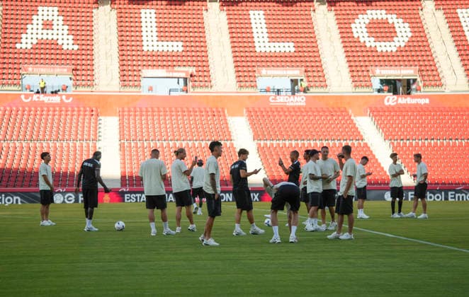 ESP: RCD Mallorca vs Elversberg Pre Season match 2026 2027 Squad of Elversberg during Pre Season match between RCD Mallorca and Elversberg played at Estadio de Son Moix, on August 08, 2026 Palma de Mallorca, Spain. Palma de Mallorca Spain Football *** ESP RCD Mallorca vs. Elversberg, 2026–2027 Preseason Match: Elversberg s Roster for the preseason match between RCD Mallorca and Elversberg, played at Estadio de Son Moix on August 8, 2026, in Palma de Mallorca, Spain. Palma de Mallorca, Spain. Soccer Copyright: xNandoxTorresx