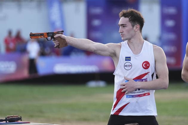 2026 European Modern pentathlon, moderner Fünfkampf Championships in Istanbul ISTANBUL, TURKIYE - AUGUST 8: Turkish athlete Kivanc Tasyaran competes during the men s final of the 2026 European Modern Pentathlon Championships held at the Burhan Felek Sports Complex in Istanbul, Turkiye, on August 8, 2026. Bunyamin Celik Anadolu Istanbul Turkey. Editorial use only. Please get in touch for any other usage.  Copyright: x2026xAnadoluxBunyaminxCelikx