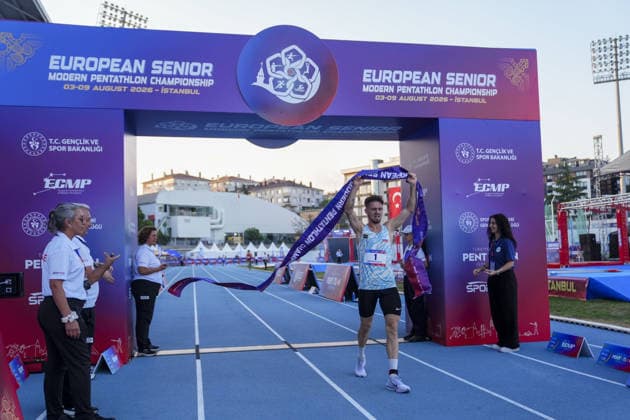 2026 European Modern pentathlon, moderner Fünfkampf Championships in Istanbul ISTANBUL, TURKIYE - AUGUST 8: Russian athlete Egor Gromadskii celebrates victorry after completing the men s final of the 2026 European Modern Pentathlon Championships held at the Burhan Felek Sports Complex in Istanbul, Turkiye, on August 8, 2026. Bunyamin Celik Anadolu Istanbul Turkey. Editorial use only. Please get in touch for any other usage.  Copyright: x2026xAnadoluxBunyaminxCelikx