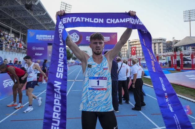 2026 European Modern pentathlon, moderner Fünfkampf Championships in Istanbul ISTANBUL, TURKIYE - AUGUST 8: Russian athlete Egor Gromadskii celebrates victorry after completing the men s final of the 2026 European Modern Pentathlon Championships held at the Burhan Felek Sports Complex in Istanbul, Turkiye, on August 8, 2026. Bunyamin Celik Anadolu Istanbul Turkey. Editorial use only. Please get in touch for any other usage.  Copyright: x2026xAnadoluxBunyaminxCelikx