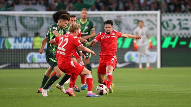 VfL vs. 1. FCK , 2. BL Wolfsburg, 08.08.2026, Fußball, Herren, 2. BL, Saison 2026 2027, VfL Wolfsburg vs. 1. FC Kaiserslautern: Mika Haas (1. FC Kaiserslautern), Semih Sahin (1. FC Kaiserslautern), Elvis Rexhbecaj (VfL Wolfsburg) (DFL DFB REGULATIONS PROHIBIT ANY USE OF PHOTOGRAPHS as IMAGE SEQUENCES and or QUASI-VIDEO) Volkswagen Arena Niedersachsen Deutschland *** VfL vs. 1 FCK, 2. Bundesliga Wolfsburg, August 8, 2026, Soccer, Men s, 2. Bundesliga, 2026–2027 Season, VfL Wolfsburg vs. 1 FC Kaiserslautern, Mika Haas (1 FC Kaiserslautern), Semih Sahin (1 FC Kaiserslautern), Elvis Rexhbecaj, VfL Wolfsburg. DFL and DFB regulations prohibit any use of photographs as image sequences and or quasi-video. Volkswagen Arena, Lower Saxony, Germany