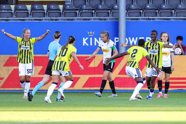 260808 UWCL OH Leuven vs Fenerbahce Fenerbahce players celebrating the goal of Konya Plummer (2) of Fenerbahce (0-1) during a female soccer game between OH Leuven (BEL) and Fenerbahce (TUR) Final of second qualifying round of UEFA Champions League Mini Tournament 5, on Saturday 8 August 2026 in LEUVEN , BELGIUM . PHOTO SPORTPIX Sevil Oktem LEUVEN DEN DREEF BELGIUM  Copyright: xSportpix.bex xSevilxOktemxSevilxOktemx