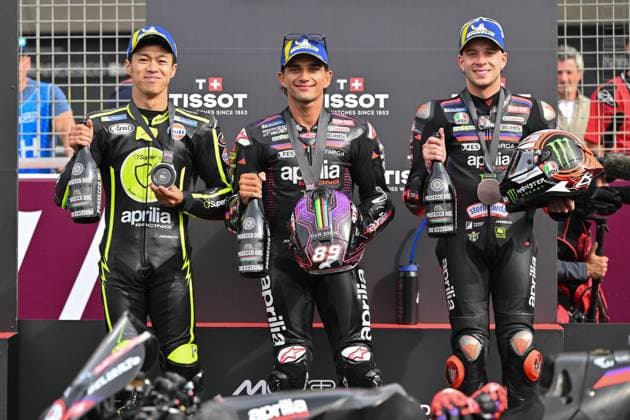Sprint race of Qatar Airways Grand Prix of the United Kingdom of MotoGP at Silverstone Circuit. 08 August 2026 In picture: Jorge Martin, Ai Ogura and Marco Bezzecchi Carrera al Sprint del Gran Premio Qatar Airways de MotoGP del Reino Unido en el circuito de Silverstone. 08 de Agosto de 2026 POOL MotoGP.com Cordon Press Images will be for editorial use only. Mandatory credit: MotoGP.com Cordon Press 