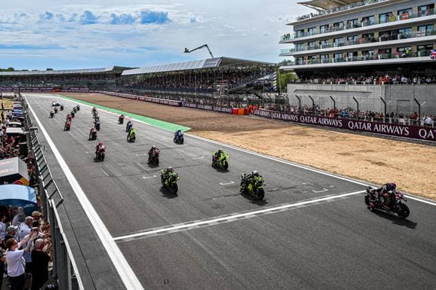 Sprint race of Qatar Airways Grand Prix of the United Kingdom of MotoGP at Silverstone Circuit. 08 August 2026 In picture: Start race Carrera al Sprint del Gran Premio Qatar Airways de MotoGP del Reino Unido en el circuito de Silverstone. 08 de Agosto de 2026 POOL MotoGP.com Cordon Press Images will be for editorial use only. Mandatory credit: MotoGP.com Cordon Press 