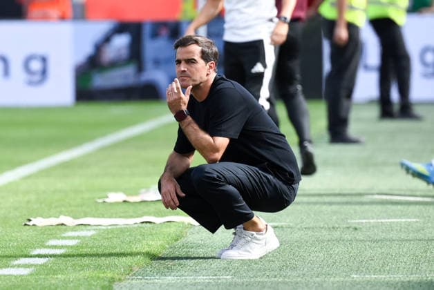 Trainer Carles Martinez (Bayer 04 Leverkusen) 08.08.2026, Fussball 1. Bundesliga, Saison 2026 2027, Testspiel, Bayer 04 Leverkusen - FC Sevilla 2:1 Leverkusen BayArena Nordrhein Westfalen Deutschland *** Coach Carles Martinez, Bayer 04 Leverkusen, August 8, 2026, Soccer, Bundesliga 1, 2026–2027 Season, Friendly Match, Bayer 04 Leverkusen vs. Sevilla FC, 2–1, Leverkusen, BayArena, North Rhine-Westphalia, Germany Team2