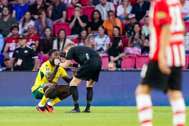2026-08-08 PSV Eindhoven v Fortuna Sittard - Dutch Eredivisie EINDHOVEN, NETHERLANDS - AUGUST 8: Lequincio Zeefuik of Fortuna Sittard lies on the ground with an injury during the Dutch Eredivisie match between PSV Eindhoven and Fortuna Sittard at Philips Stadion on August 8, 2026 in Eindhoven, Netherlands. Eindhoven Philips Stadion Netherlands Content not available for redistribution in The Netherlands directly or indirectly through any third parties. Copyright: xAndrexWeeningx