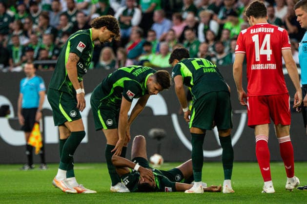Spieler des VFL. 08.08.2026, VFL Wolfsburg vs 1. FC Kaiserslautern, Fussball, 2. Bundesliga, Volkswagen Arena, Wolfsburg DFL regulations prohibit any use of photographs as image sequences and or quasi-video. *** VFL 08 08 2026 players, VFL Wolfsburg vs. 1. FC Kaiserslautern, soccer, 2. Bundesliga, Volkswagen Arena, Wolfsburg. DFL regulations prohibit any use of photographs as image sequences and or quasi-video. Copyright: HMBxMedia xFinnxWeidmann