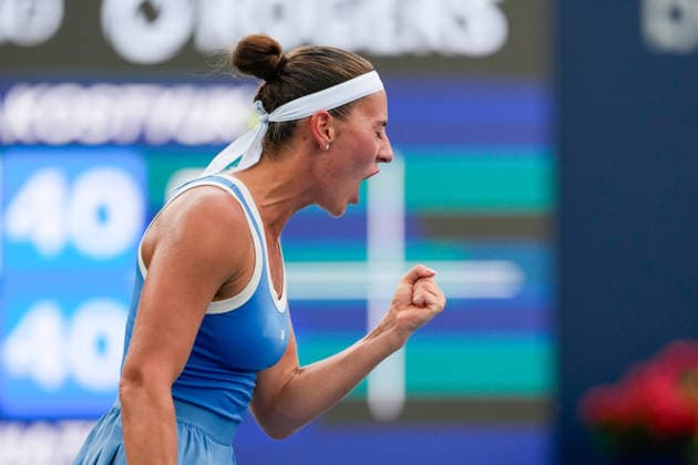 WTA, Tennis Damen Masters 1000 National Bank Open Toronto 2026 - Round of 16 - Day 8 Marta Kostiuk of Ukraine celebrates after a point during the Women™s Singles round of 16 match against Iga ÅöwiÄÖtek of Poland on day 8 of the WTA Masters 1000 National Bank Open at Sobeys Stadium on August 8, 2026, in Toronto, Canada. (Photo by Leonardo Ramirez Eyepix Group) Copyright: xLeonardoxRamirezx xEyepixxGroupx LR_06082026_09256
